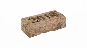 Кирпич ТАНДЕМ ручной формовки WDF с клеймом Года купить в "Строй-Ресурсе"