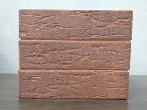 Кирпич лицевой Воротынск М150 1,0НФ красный графит руст (утолщ. лиц. стенка) купить в "Строй-Ресурсе"