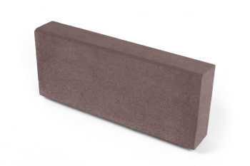 Бортовой камень тротуарный Нобетек 500х200х80 Коричневый полный прокрас на сером цементе купить в "Строй-Ресурсе"