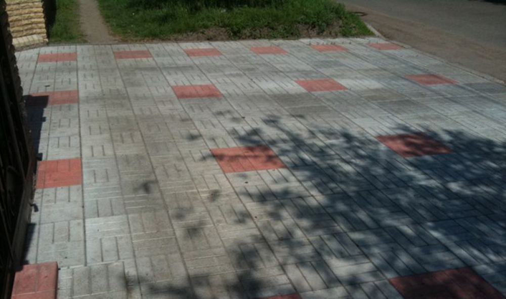 Плитка тротуарная вибролитьевая Обнинск красный на б/ц купить в "Строй-Ресурсе"